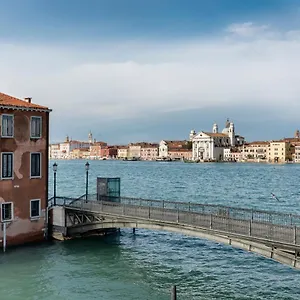 Al Redentore Di Veneza